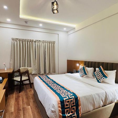 Hotel Aashraya Dod Jala Extérieur photo