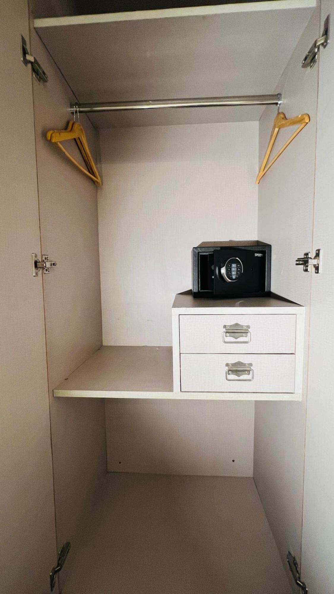 Hotel Aashraya Dod Jala Extérieur photo